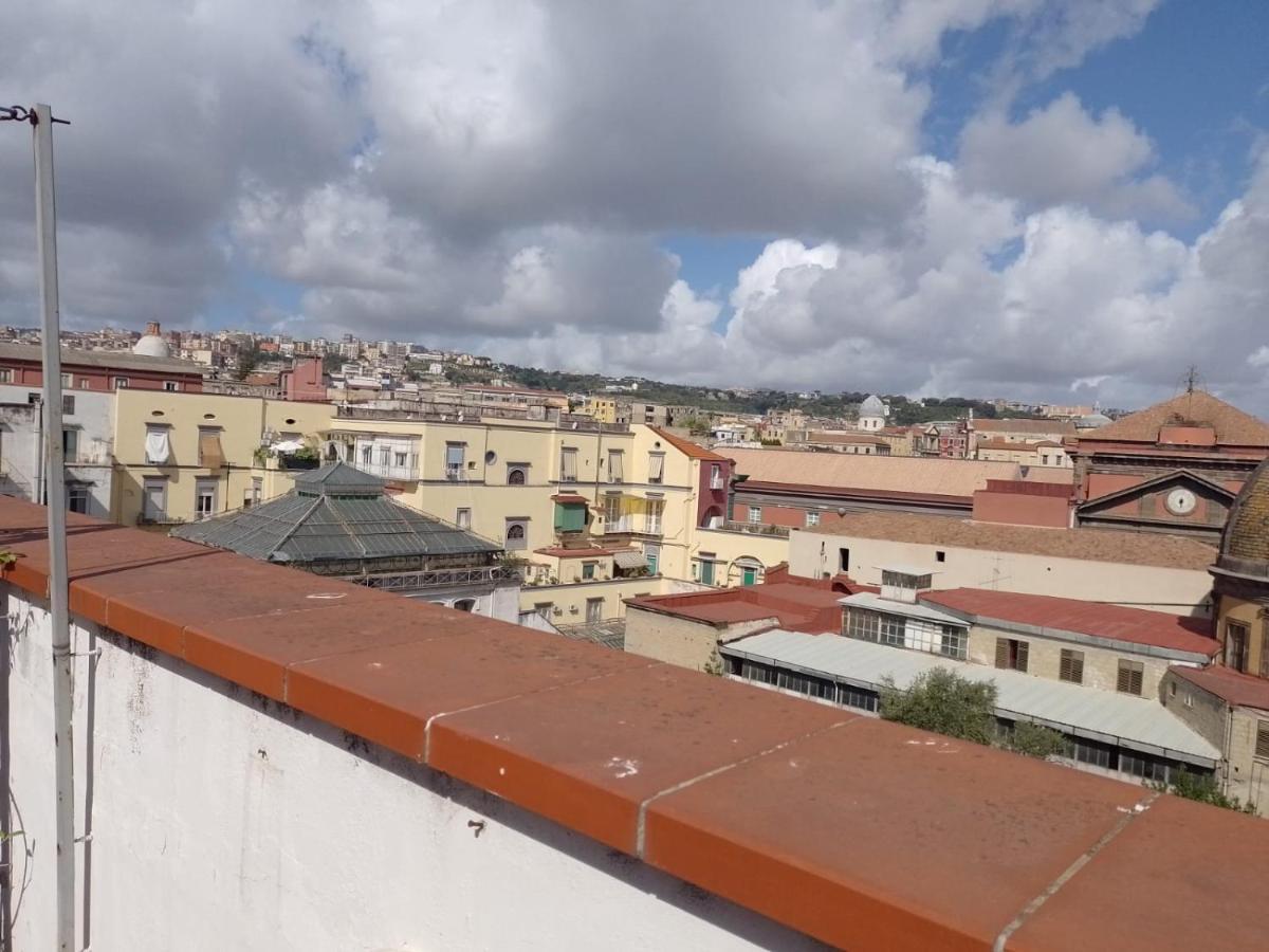 Apartmán Uno Sguardo Sui Tetti Neapol Exteriér fotografie