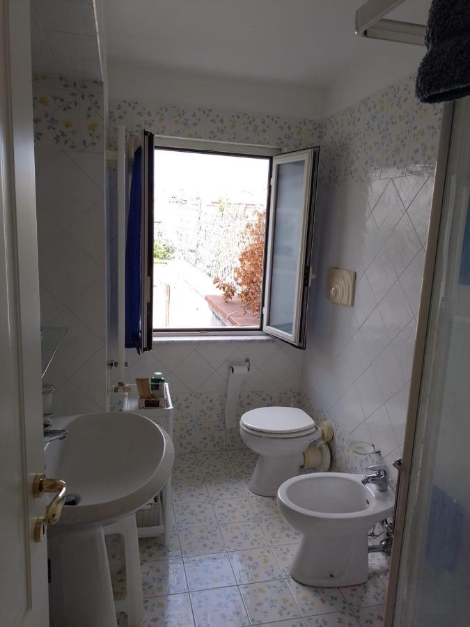 Apartmán Uno Sguardo Sui Tetti Neapol Exteriér fotografie